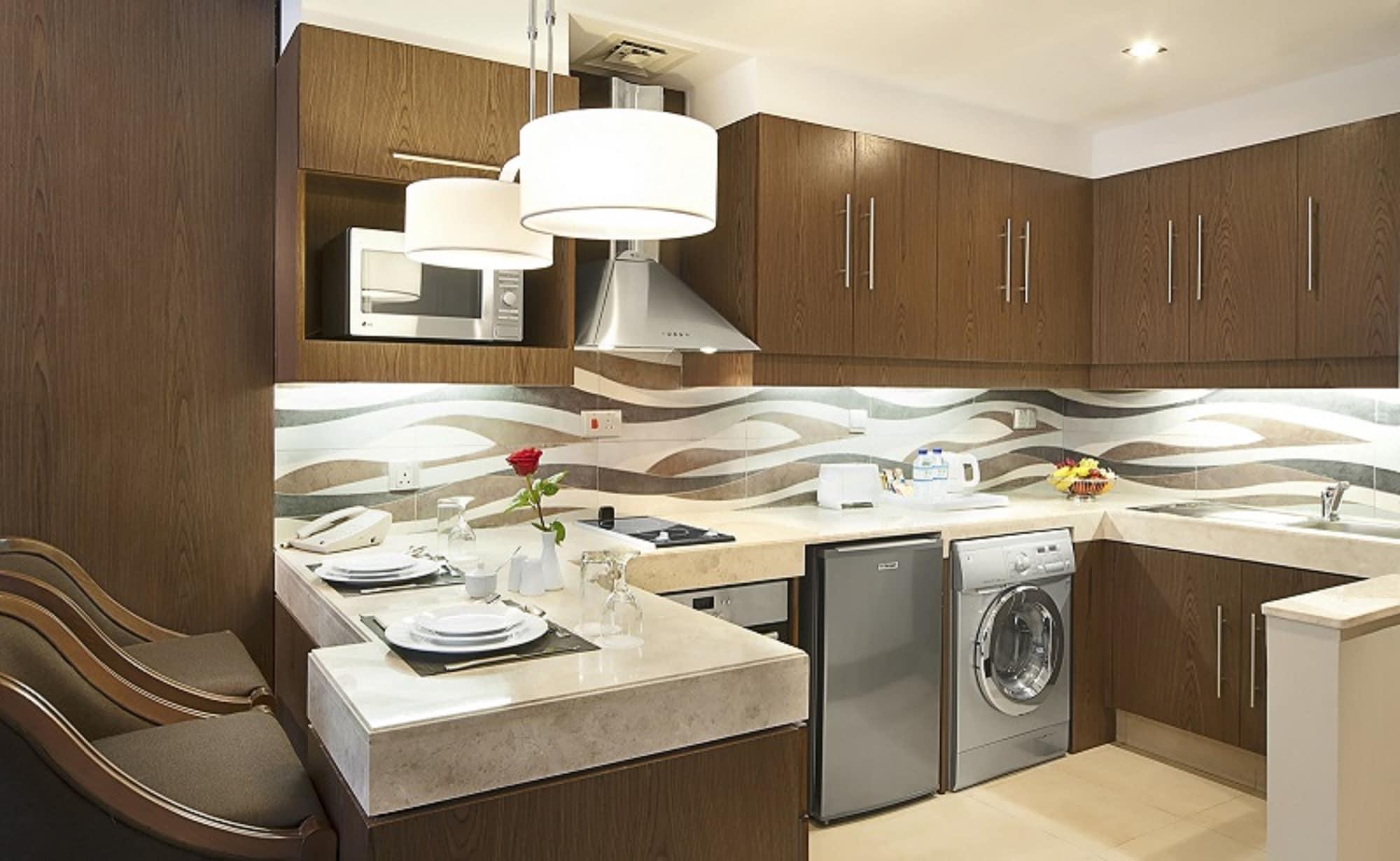 Oaks Liwa Executive Suites Abu Dhabi Room photo